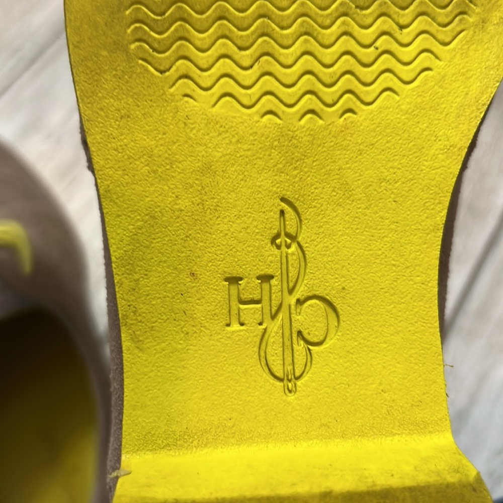 Cole Haan Tan & Yellow Oxford Shoes-6.5B - Picture 9 of 9